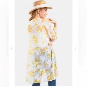 Francesca's Mi Ami Size Large XL Trinity Burnout Floral Kimono White Gold